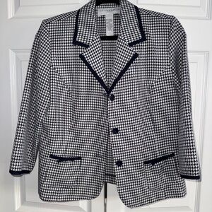 Sag Harbor Monochrome Houndstooth Jacket